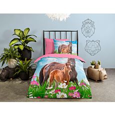 Parure de lit avec cheval et poulain dans une prairie fleurie