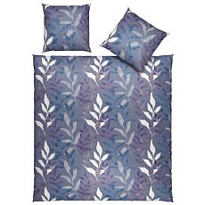 Linge de lit ornée de jolies feuilles