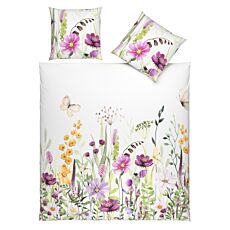 Linge de lit avec fleurs des champs et papillon