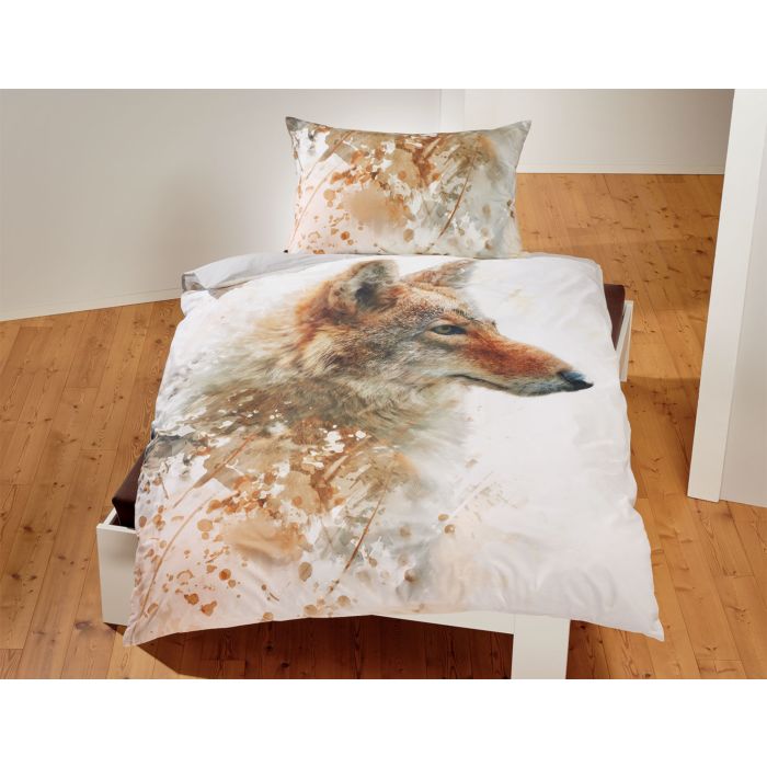 Parure de lit avec un loup et un motif de feuilles tendres sur fond blanc main product photo