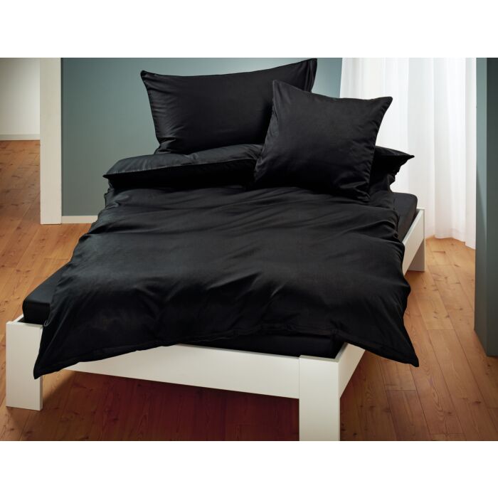 Linge de lit uni en satin avec liseré