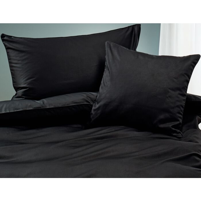 Linge de lit uni en satin avec liseré