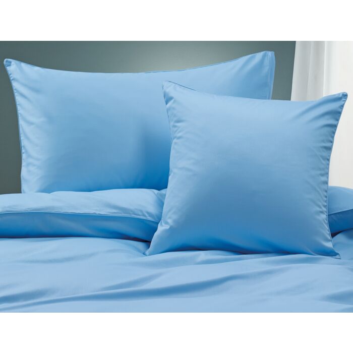 Linge de lit uni en satin avec liseré