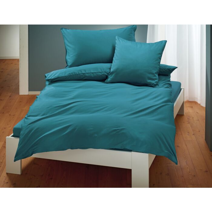Linge de lit uni en satin avec liseré