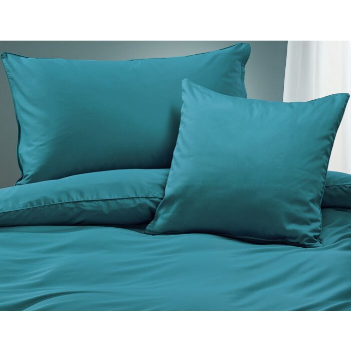 Linge de lit uni en satin avec liseré