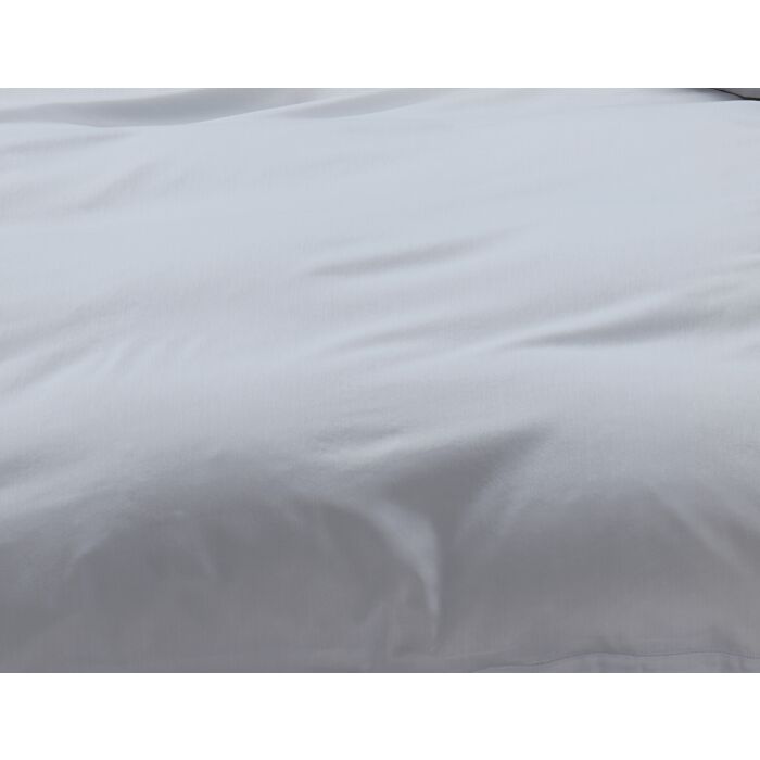 Linge de lit uni en satin avec liseré
